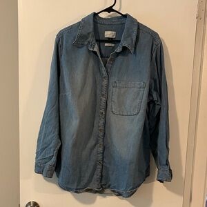 Universal Thread Light Blue Denim Button-Up Shirt